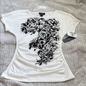 A. Byer Black and Off White Fitted Graphic Cap Sleeve Tee